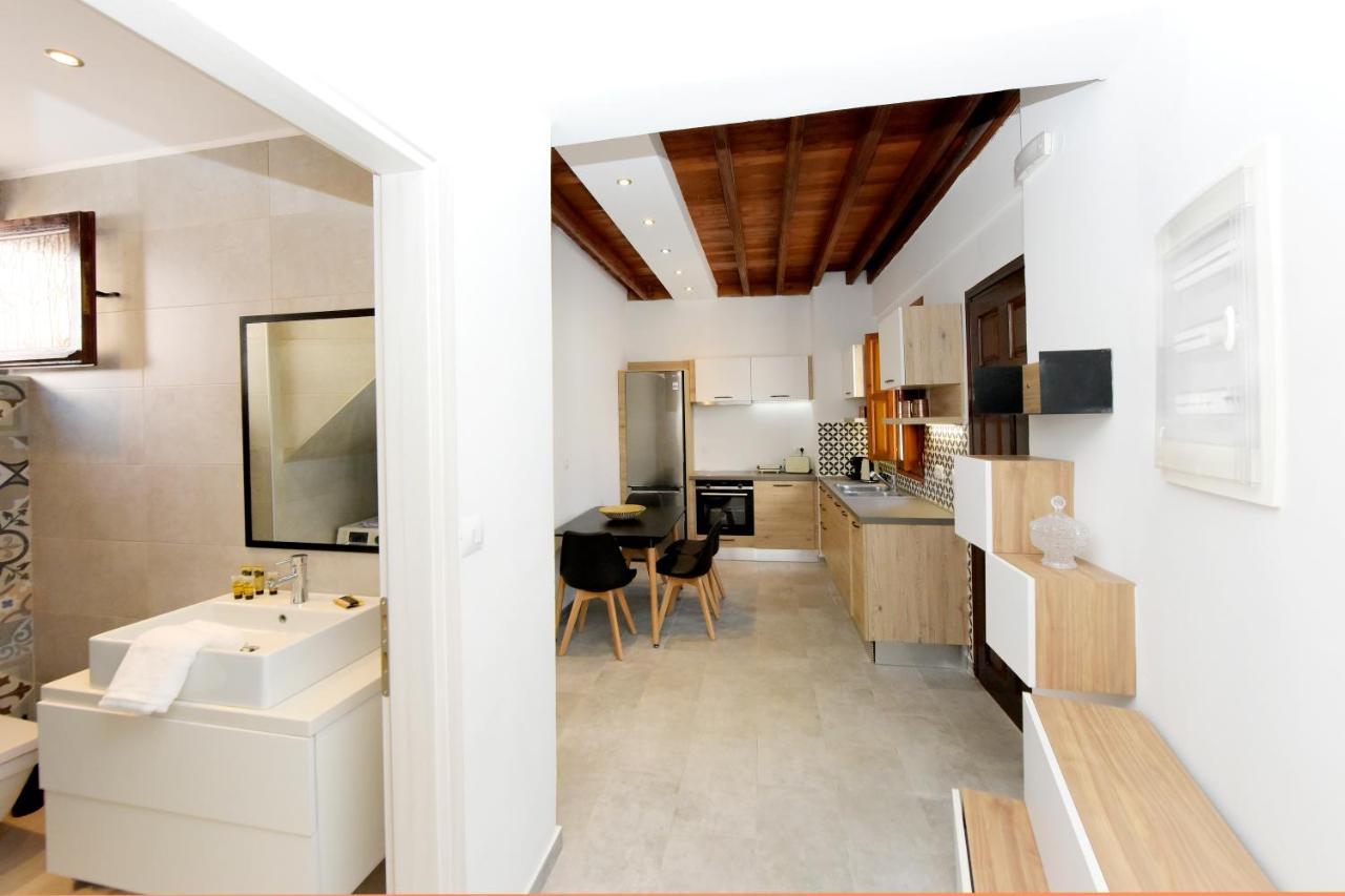 Pera Houses 2-Bedroom In The Center Of Lindos Extérieur photo