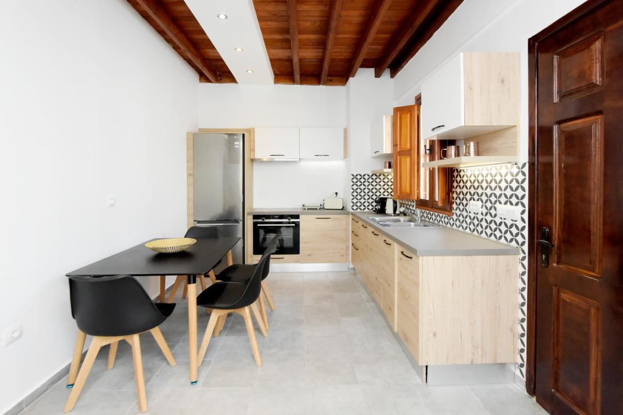 Pera Houses 2-Bedroom In The Center Of Lindos Extérieur photo